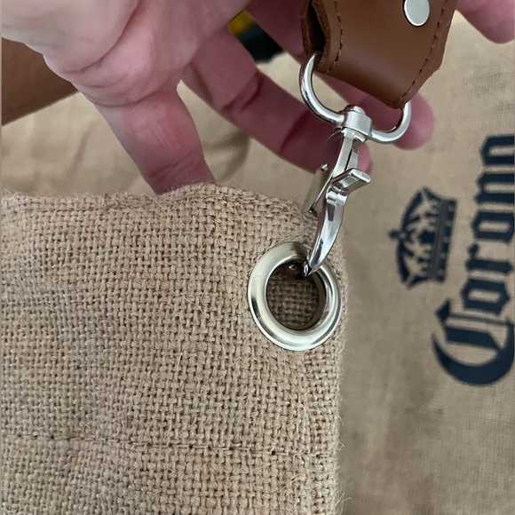 Jute / burlap Corona bag - Picture 3 of 6